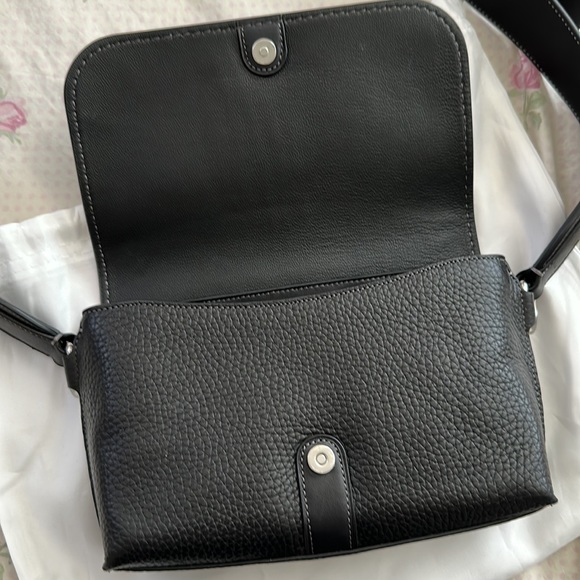 Coach x Basquiat crossbody shoulder bag. Coach rogue crossbody 20. Preloved - Picture 4 of 10